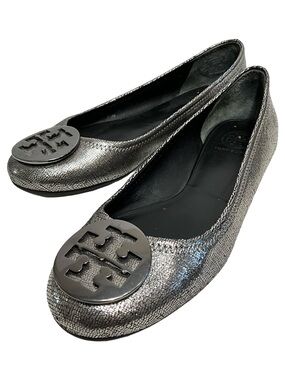 TORY BURCH Reva Metallic Pewter Logo Ballet Flats Round Toe Size 8.5